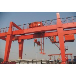 山東雙梁橋式起重機(jī)哪里好？還是泰安龍起重工好！！