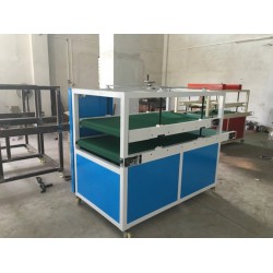 深圳萬信高精度壓棉機(jī)，海綿壓棉機(jī)，EPE壓棉機(jī)。