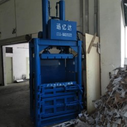 廢紙升降機(jī)，紙皮升降機(jī)，廢紙?zhí)嵘龣C(jī)，海綿升降機(jī)，服裝升降機(jī)